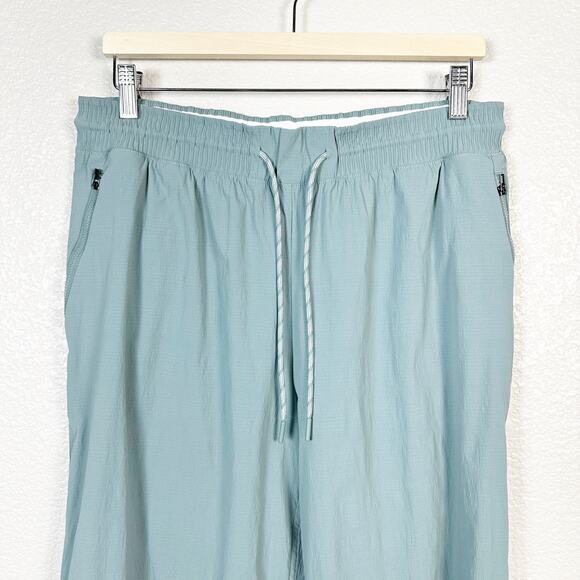 Athleta‎ Womens Trekkie Straight Crop in Minimalist Grey Pant Size 12 - Picture 3 of 9